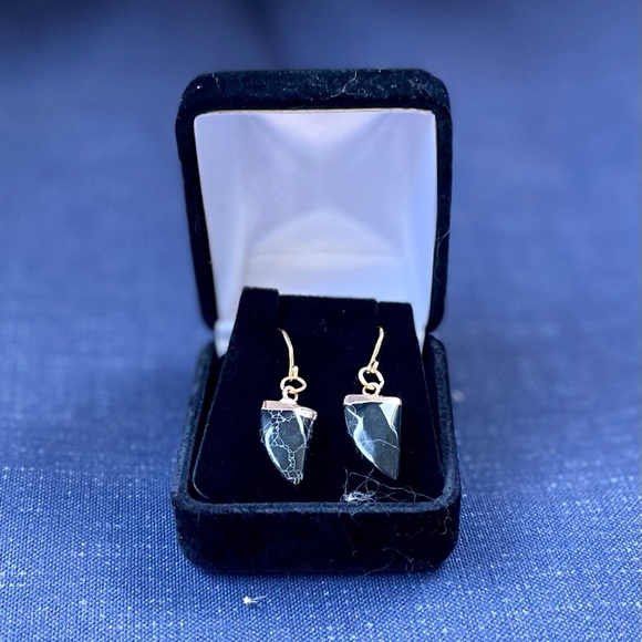 🌻NIB Black Marble Gold Dipped Faceted Gemstone Fang Earrings🌻 - Picture 11 of 12